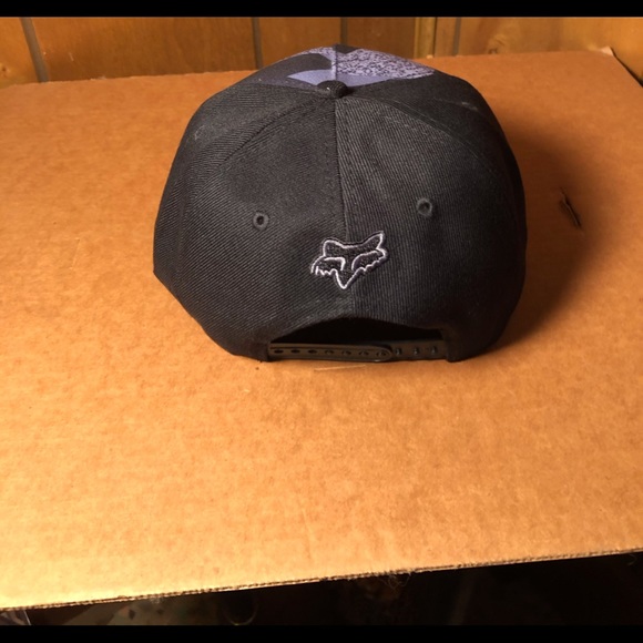 Hat SnapBack Fox - Picture 2 of 2